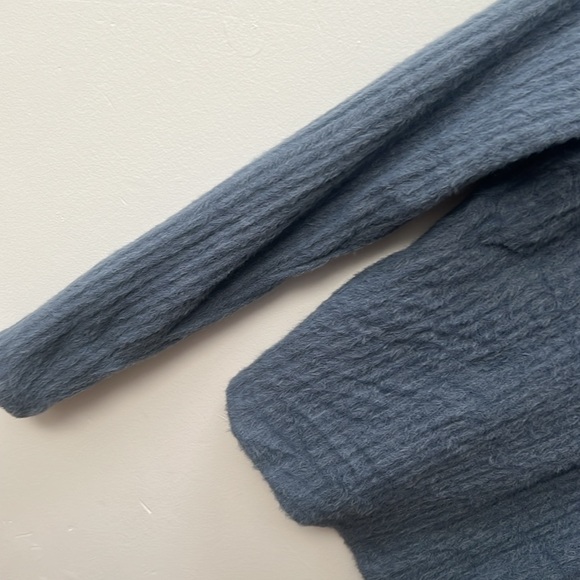 Hollister California Size Medium blue sweater fuzzy super soft button top shirt - Picture 11 of 13